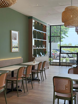 Six Spring Vegetarian Cafe 1