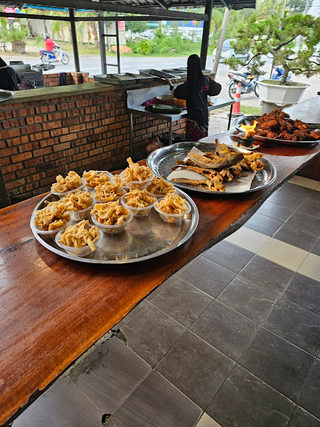 Restoran Tok Keramat Jitra 2