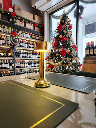 Gourmet & Wine Co. 2