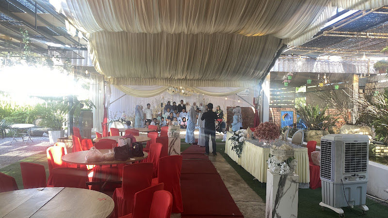 D'Sampan Seafood & Ikan Bakar Restaurant