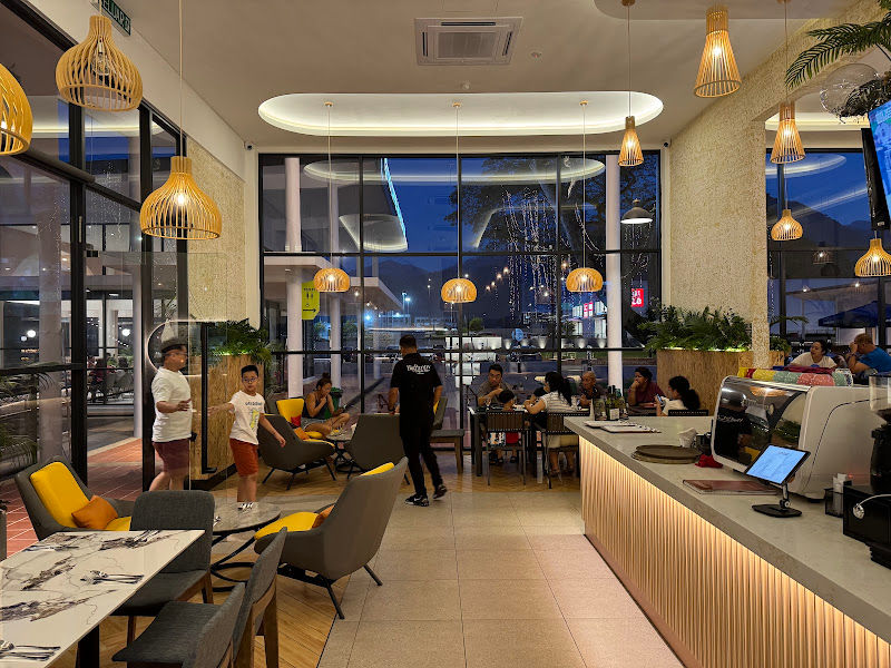 Big Pantry - Cafe & Bar