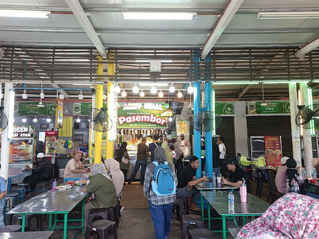 Ariff Pasembor (Medan Selera Padang Brown)