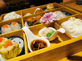 御膳庭 Imperial Smorgasbord 1