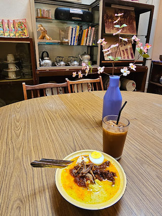 RUMAH LONTONG@IRVING ROAD 2