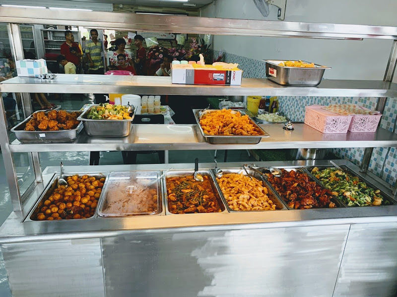 阿来大树下咖啡饭店