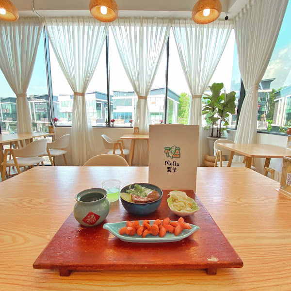 Tsia̍h-Pá-Buē 呷饱未