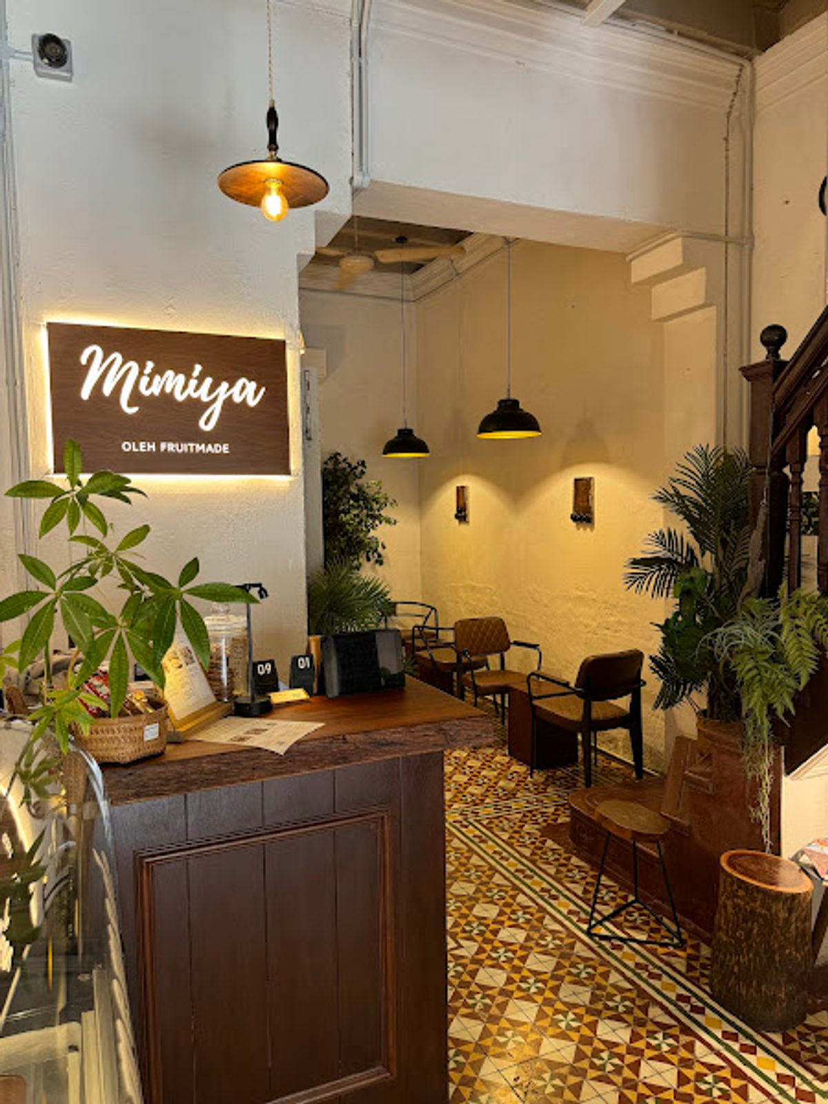 Mimiya ( by Fruitmade )