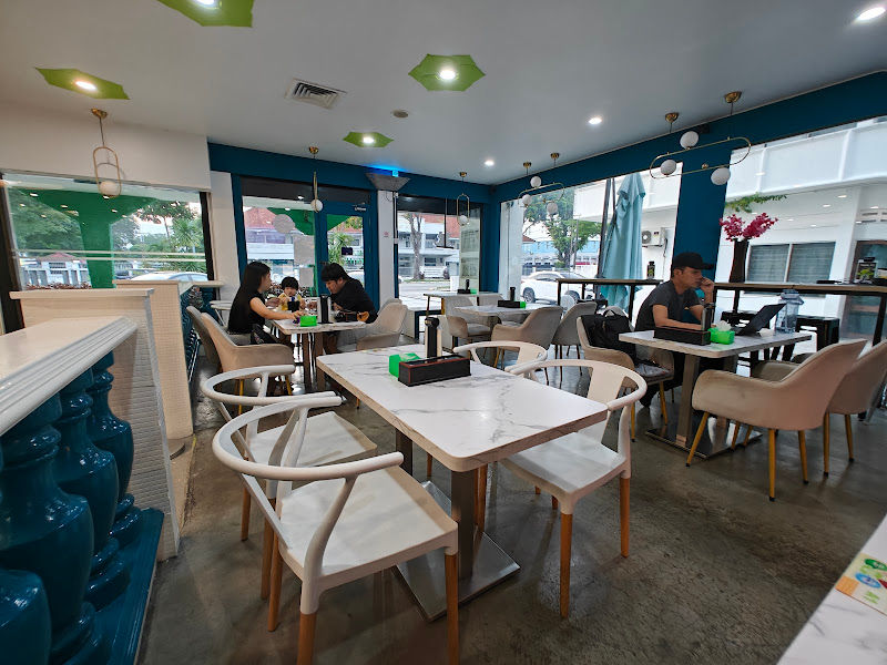 Sakae Sushi, Garden Inn Hotel