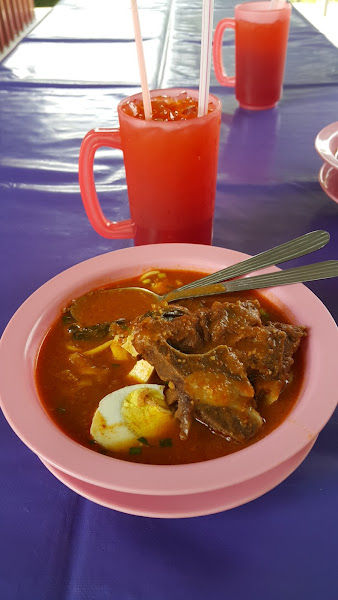 Mak Lang Mee Rebus Tulang