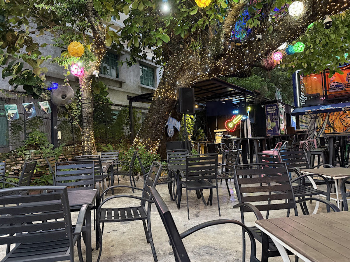 The Pokok - All Day Bar