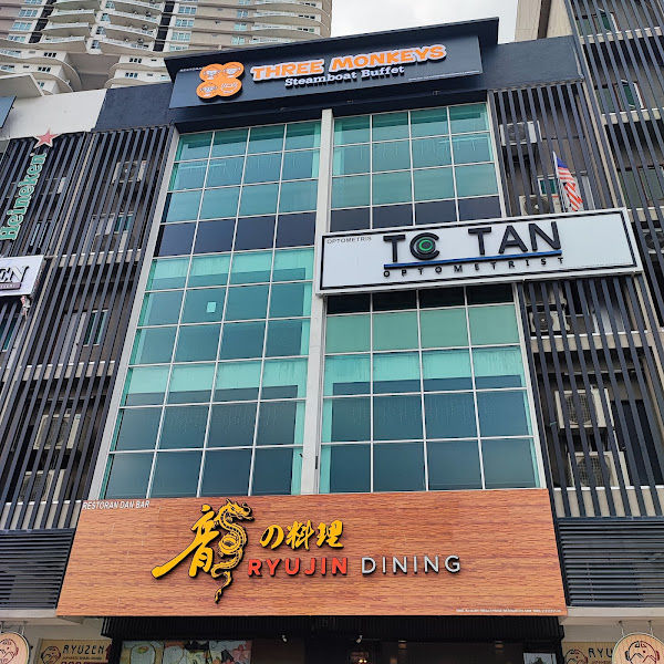 Three Monkeys Steamboat Buffet