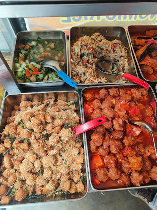 Economy Rice & Char Bihun 2