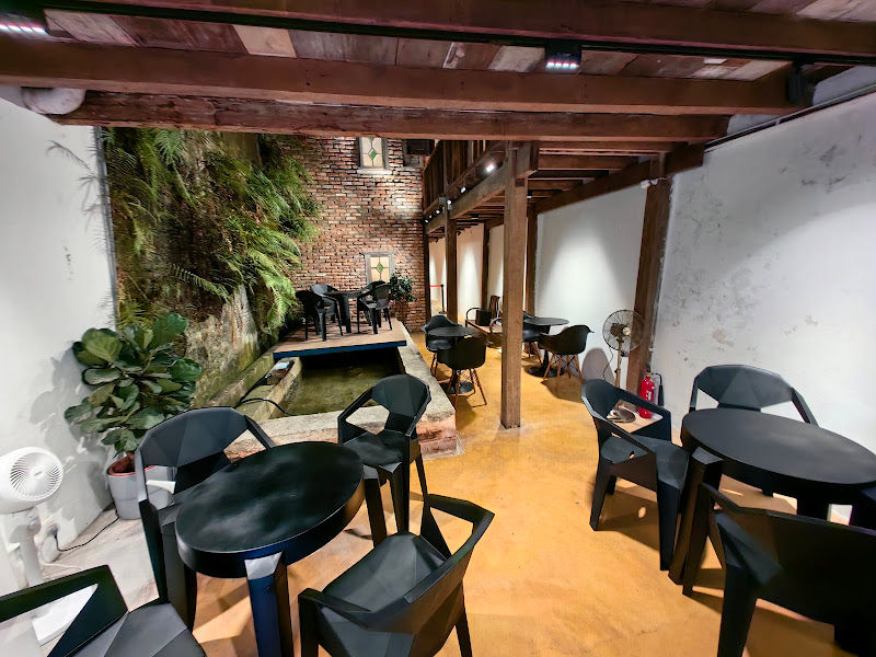 Haus Fashion Patisserie