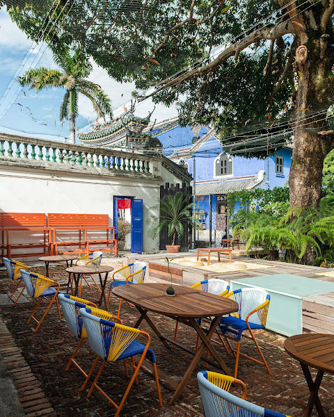 Mangga at the Blue Mansion