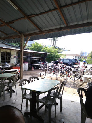 Belimbing Cafe Corner 1