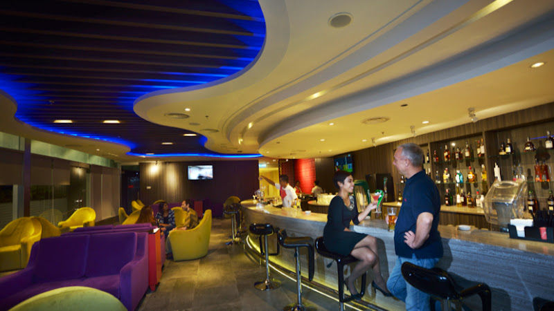 Satellite Restaurant & Bar (Lexis Suites Penang)