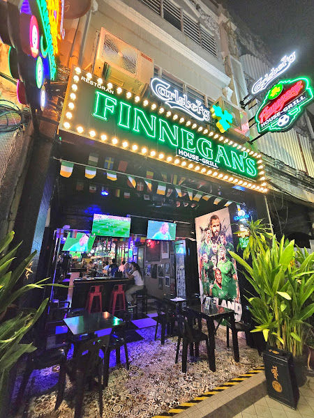 Finnegan's Irish Sports Bar & Restaurant - Penang