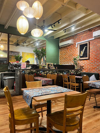 Lagenda House & Cafe 2