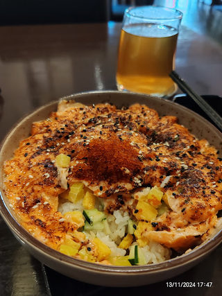 隣 TONARI Japanese Food & Kushiyaki Restaurant 2