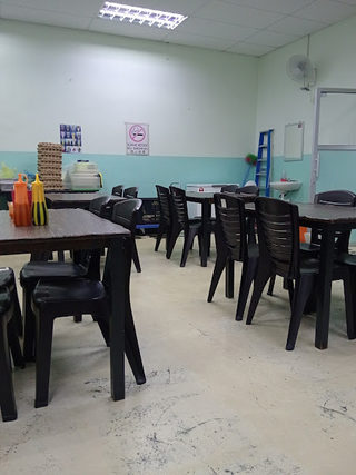 DWI Restaurant (Rumah Makan DWI/DWI உணவகம்) 2