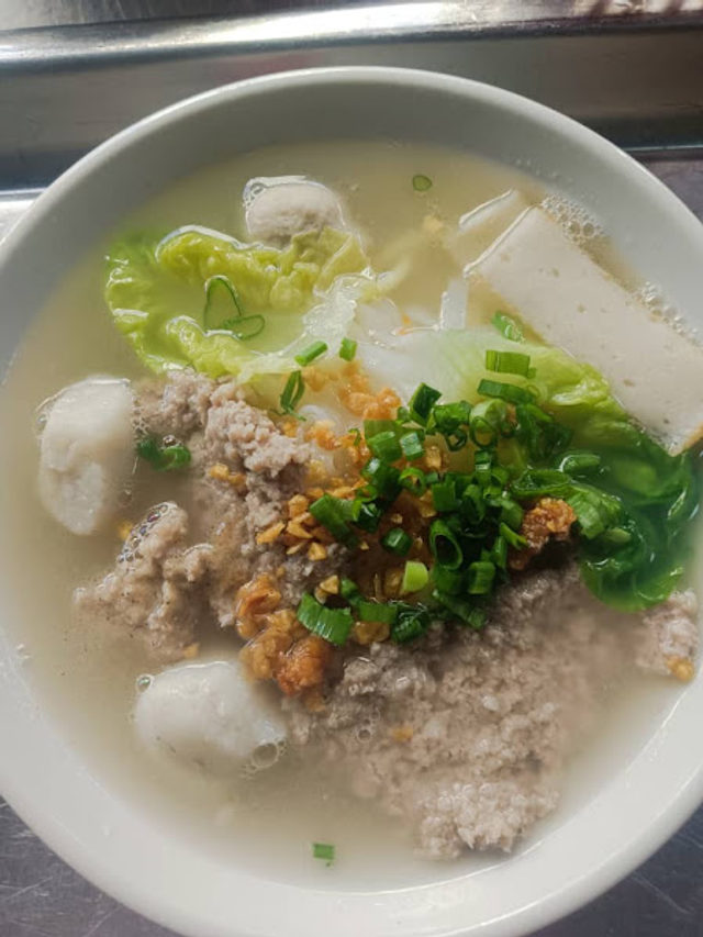 现煮粿条汤 Koay Teow Thng (Tiger)