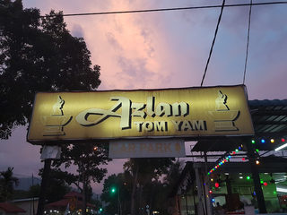 Azlan Tomyam 1