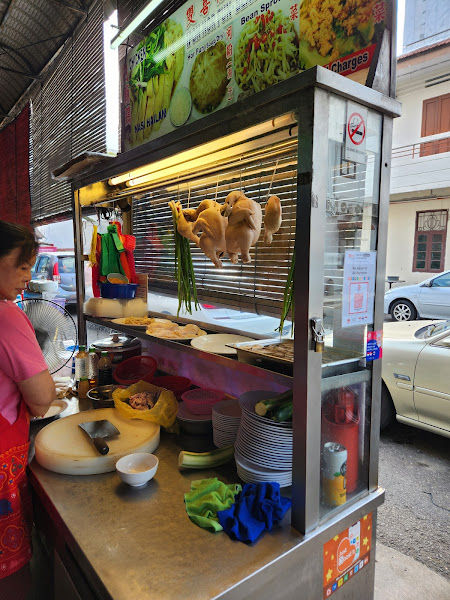 Ipoh Hor Fun Bean sprout Chicken rice