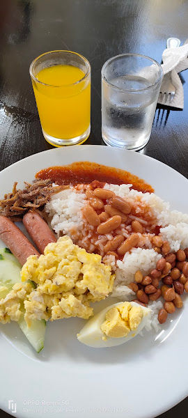 Breeze Cafe Restaurant