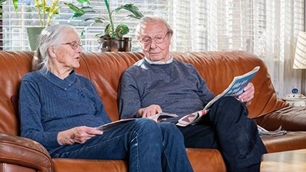 Om mijzelf als mantelzorger van mijn vrouw Martina (86) te ondersteunen, schakel ik zowel via de Wmo als particulier hulp in