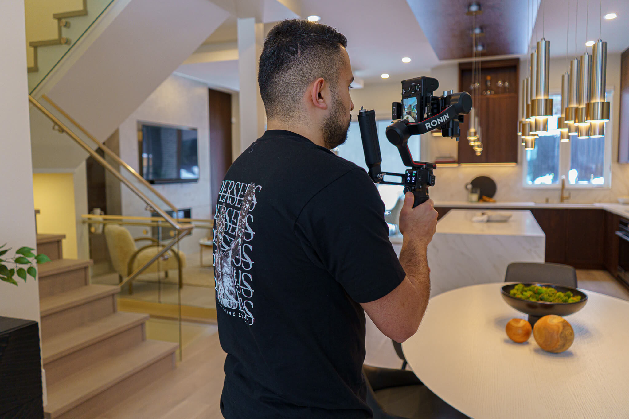 Real Estate Videography in Vancouver: How to Showcase a Property’s Best Features