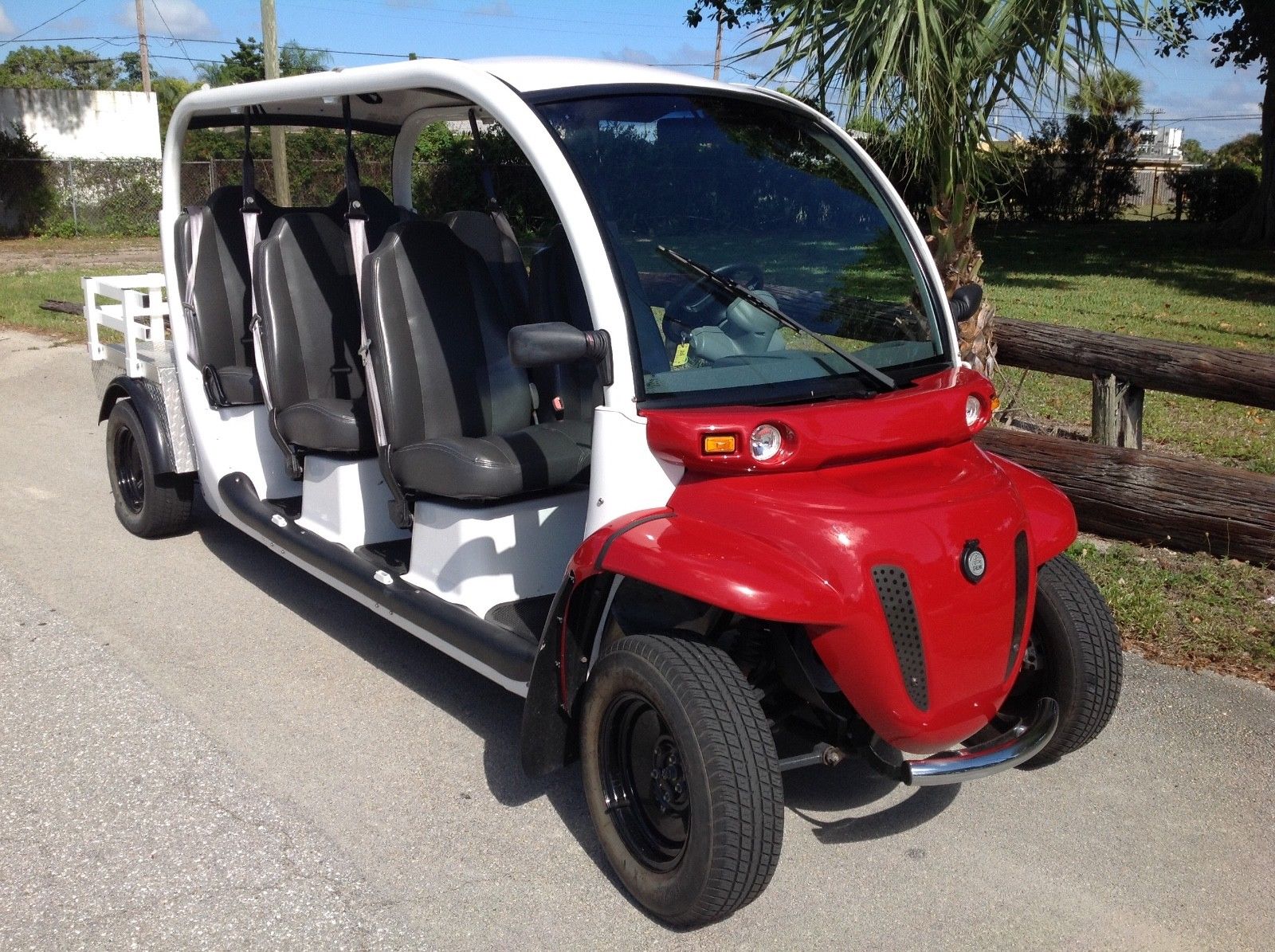 lightly used 2006 GEM golf cart Golf carts for sale