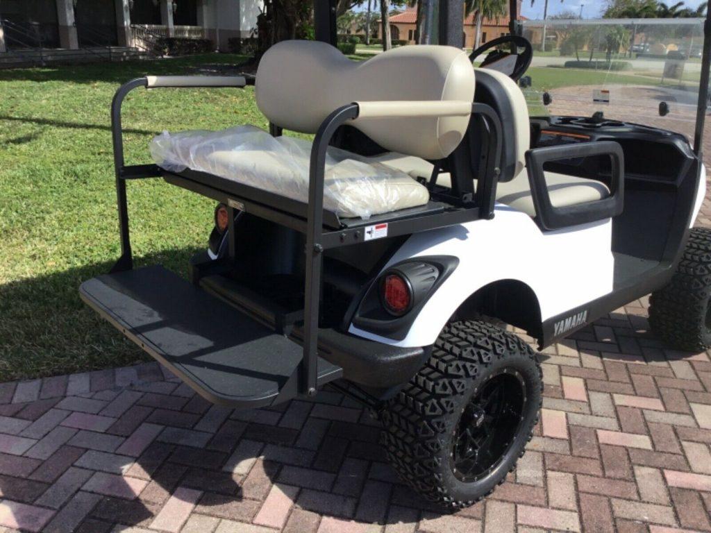 2018 Yamaha Drive golf cart [excellent shape and new parts]