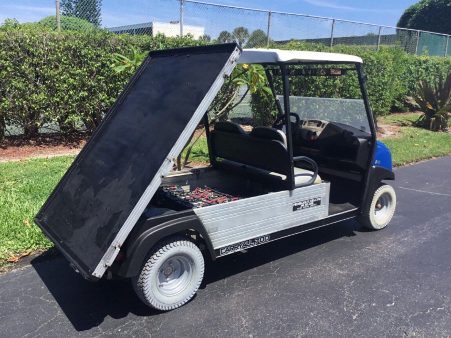 2017 Club Car Carryall 700 utility golf cart [electric dump bed] @ Golf ...