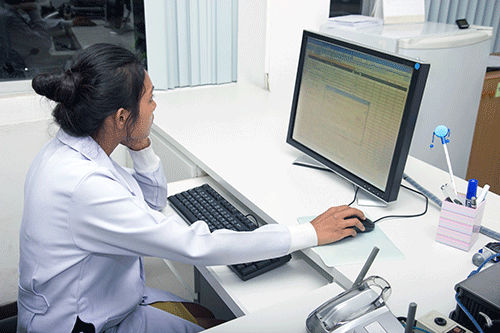 Doctor using EHR