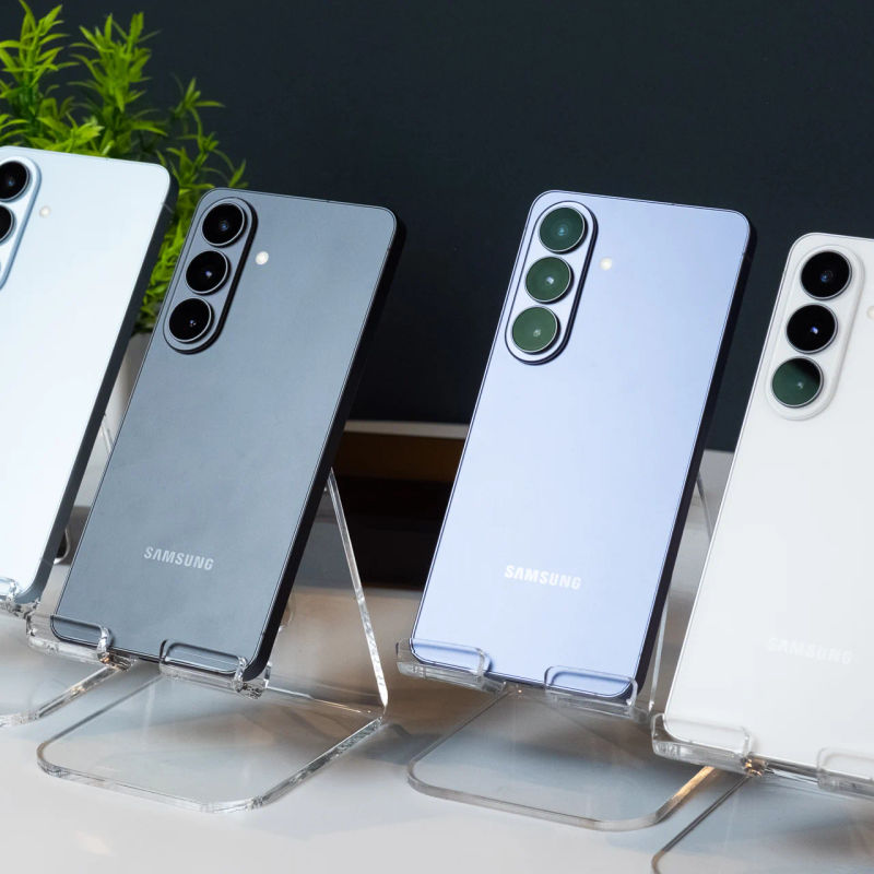 Samsung Galaxy S26 Plus - image 2