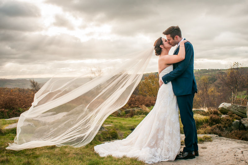 Autumn wedding kisses in the Peak District