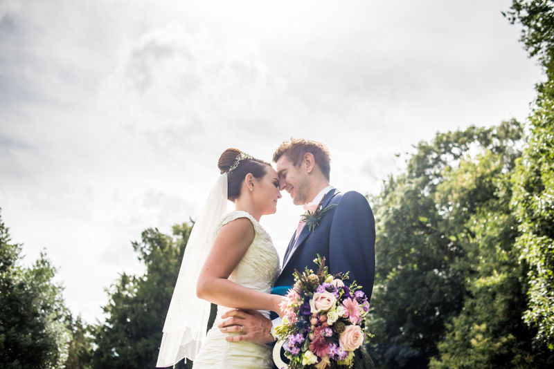Summer sunshine wedding photographs at Hazel Gap Barn