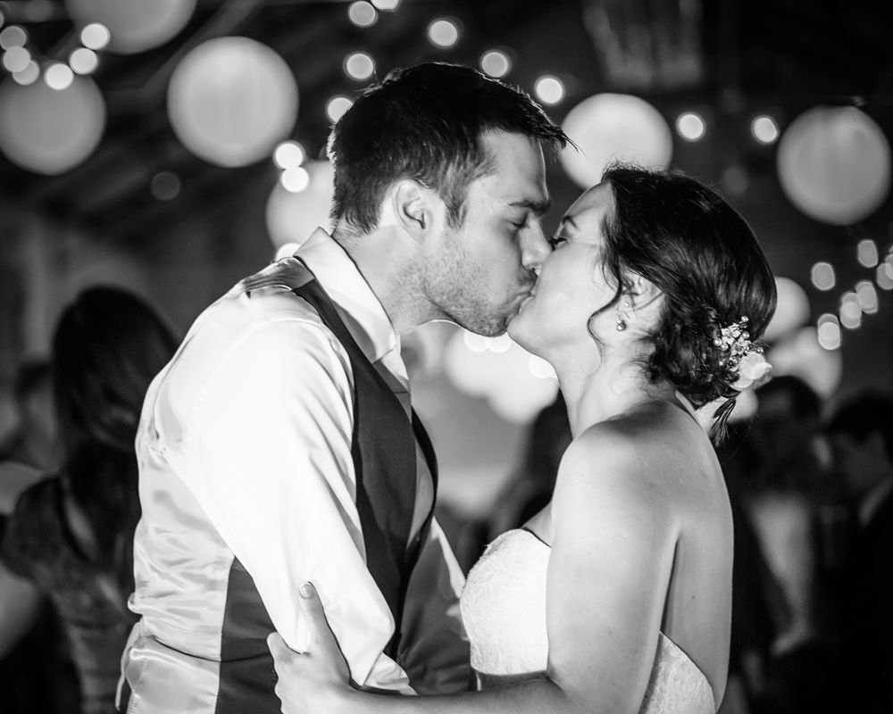 dancefloor kisses, Kelham Island wedding, Sheffield photographers