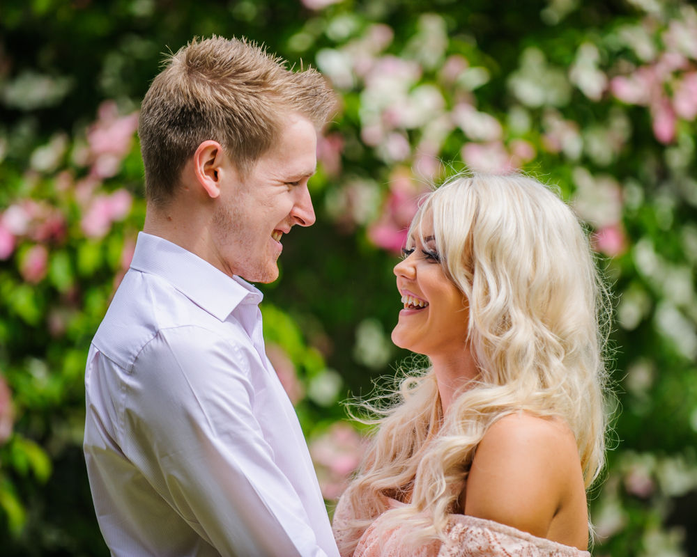 Bryony & Alex, pre-wedding photos, Sheffield Botanical Gardens