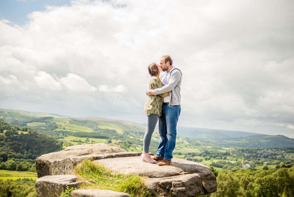 Surprise View rocks, pre-wedding portraits Sheffield