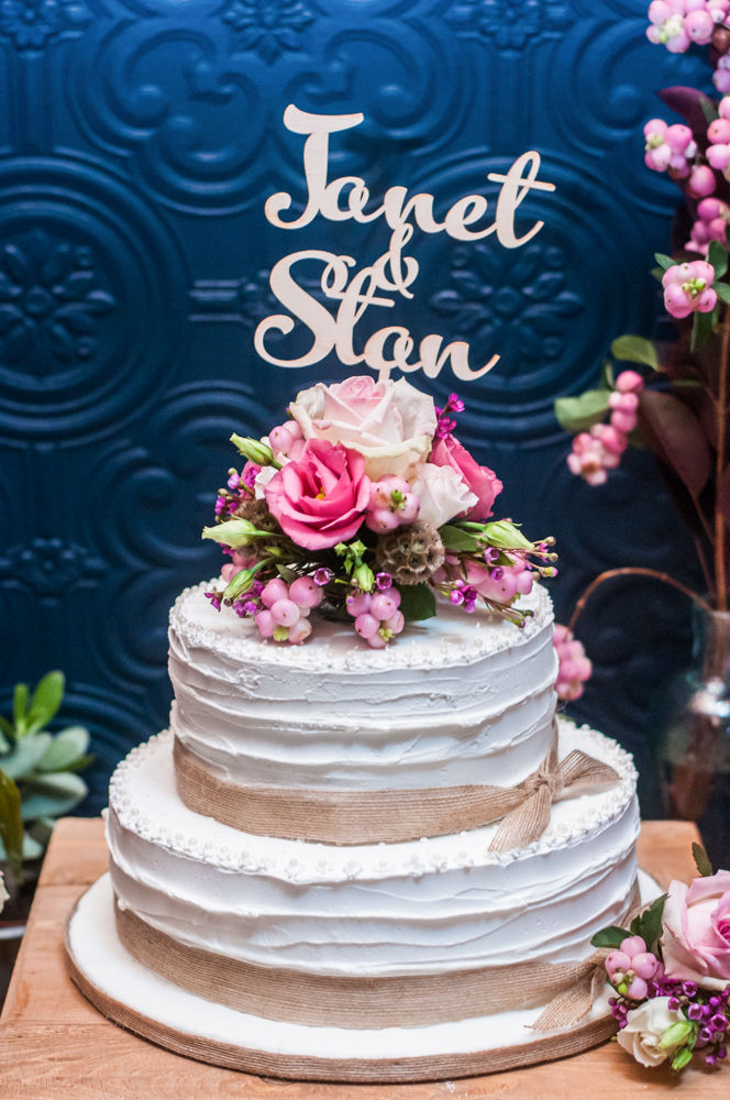 Wedding cake, Chimney House, Sheffield wedding photographers