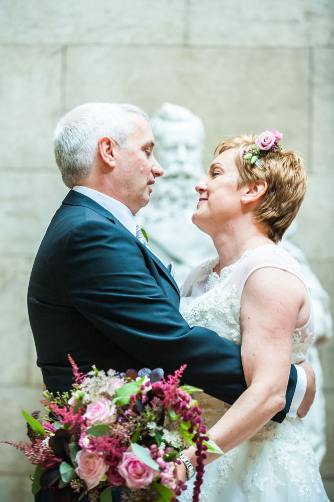 Sheffield town hall staircase,Sheffield town hall weddings