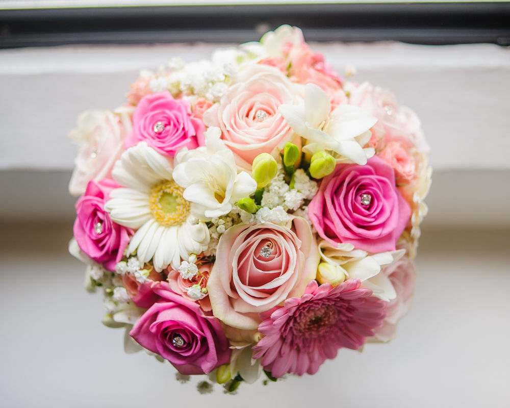 Wedding pink bouquet, Maynard wedding photography Sheffield