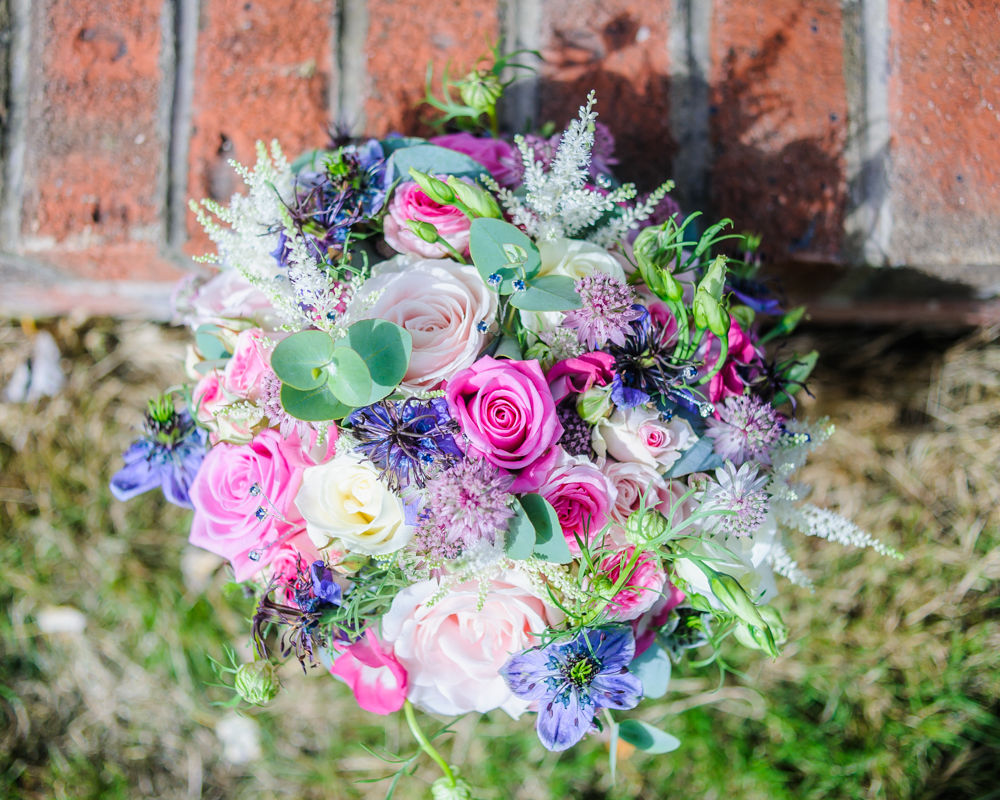 Brides bouquet, Sheffield wedding photographers
