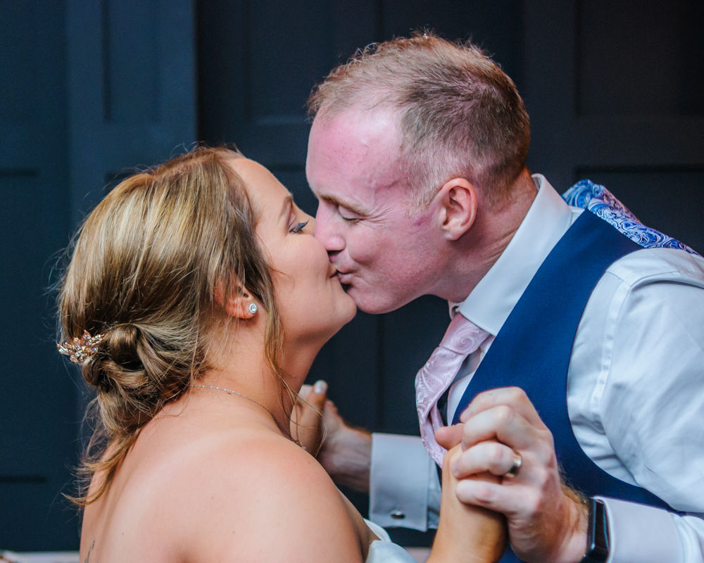 Kisses, Sheffield wedding photography