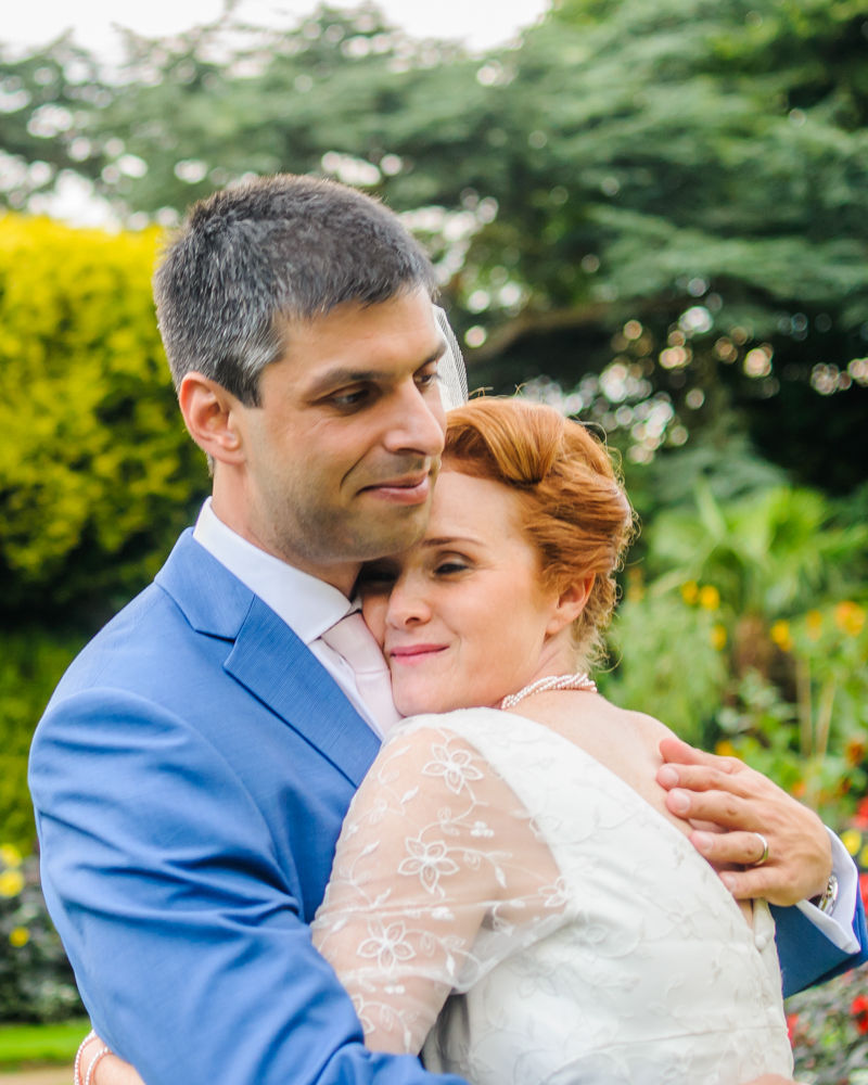Cuddles, Sheffield wedding photographer