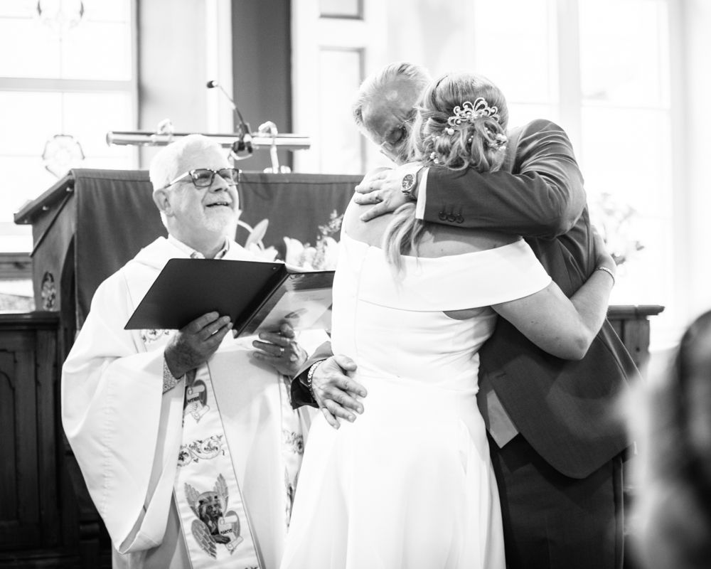 First kiss, Sheffield wedding photographer