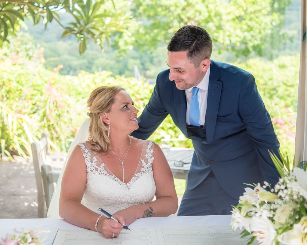 Register signing, Lakeside Hotel, Windermere weddings