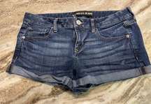 Express Shorts 8 Mid Rise Cuffed Dark Wash Blue Stretch 3” Inseam Jean Denim