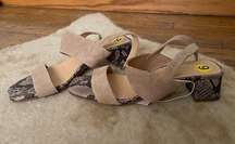 *NEW* NWT Vero Cuoio Women’s Suede block heel - Italy Made - Size 9